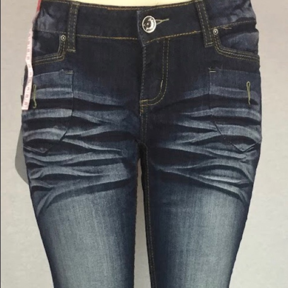 Indigo blue Women’s BH Jeans wrinkles design stone wash stretch boot cut low cut